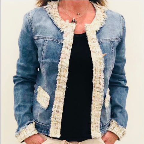 Light weight stretch summer jacket. Very comfortable by Canadian Dolcezza.  The design of the jacket is inspired from Irena Orlov and her interpretation of the beauty of the world. Chanel 75% CottonDenim Jacket with Tweed Border Details Chanel Style