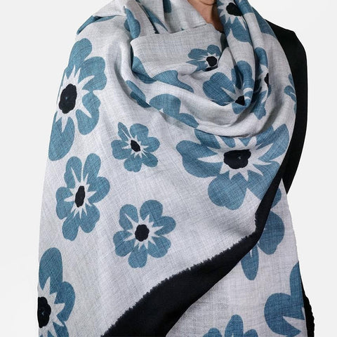 Fine Wool  Sixties Daisy Scarf